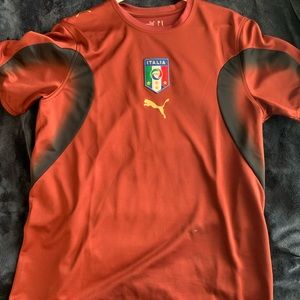 Puma on field Italia warm up jersey